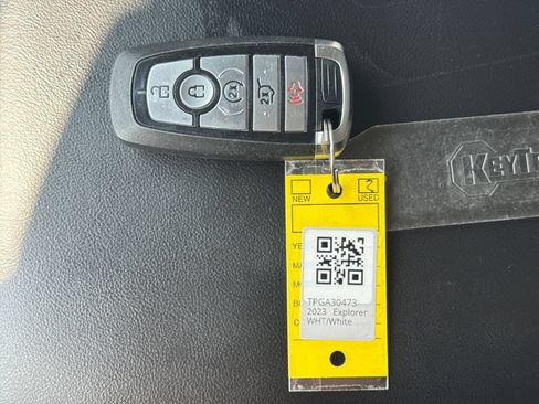 Used 2023 Ford Explorer XLT w/ Equipment Group 202A AWD/4WD image 44