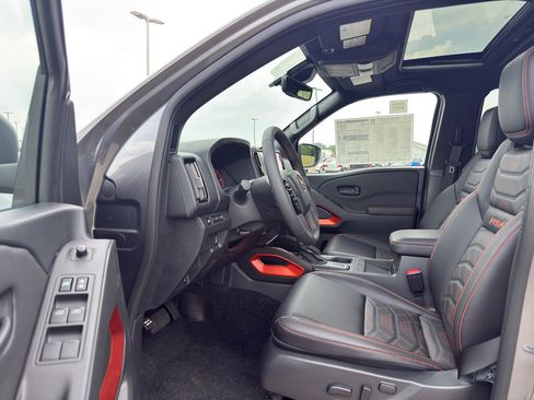 New 2026 Nissan Frontier PRO-4X w/ Pro Premium Package AWD/4WD image 12