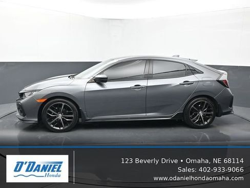 Used 2021 Honda Civic Sport image 2
