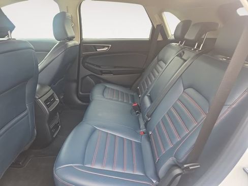 Used 2022 Ford Edge SEL w/ Sport Appearance Package AWD/4WD image 14