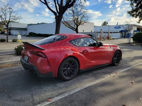 Used 2024 Toyota Supra Premium image 4