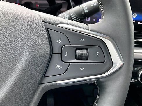 Used 2025 Chevrolet Trax ACTIV w/ Driver Confidence Package image 17