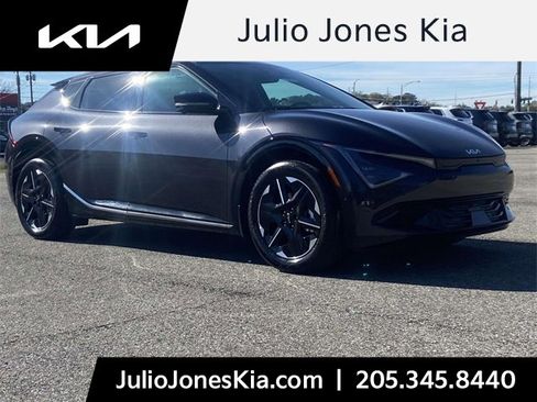 New 2025 Kia EV6 Wind image 1