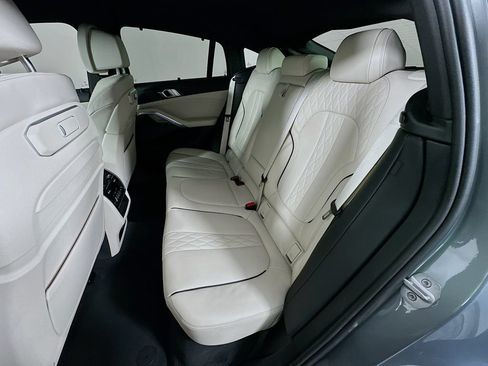 Used 2025 BMW X6 xDrive40i w/ Executive Package AWD/4WD image 25