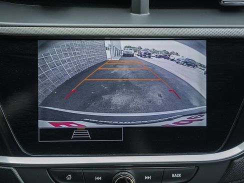 Used 2021 Buick Encore GX Preferred w/ Cold Weather Comfort Package FWD image 46