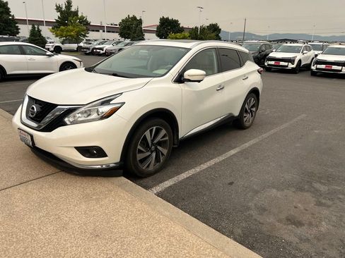 Used 2015 Nissan Murano Platinum w/ Platinum Technology Package AWD/4WD image 3