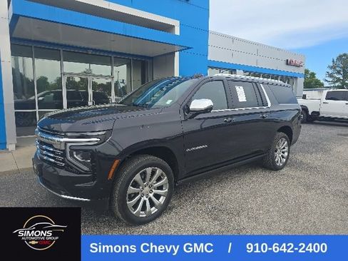 Used 2025 Chevrolet Suburban Premier AWD/4WD image 1