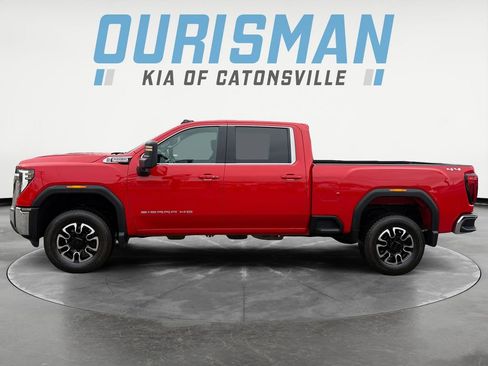 Used 2024 GMC Sierra 2500 SLE w/ SLE Value Package; image 3