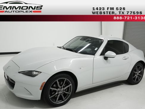 Used 2019 MAZDA MX-5 Miata RF Grand Touring image 1