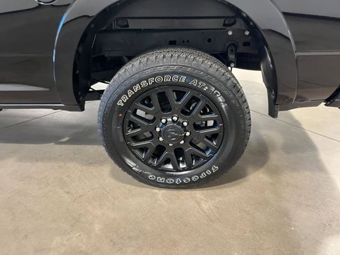 Used 2025 RAM 2500 Limited AWD/4WD image 47