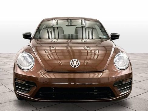Used 2017 Volkswagen Beetle 1.8T S FWD image 3