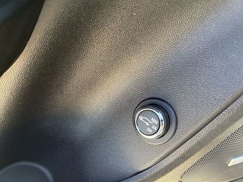 Certified 2023 Chevrolet Blazer Premier w/ Driver Confidence II Package image 38