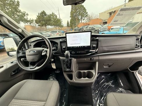 Used 2023 Ford Transit 350 XLT image 37