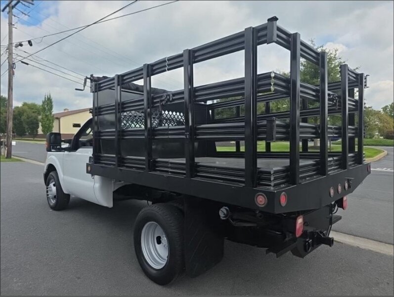 Used 2015 Ford F350 XL RWD image 3