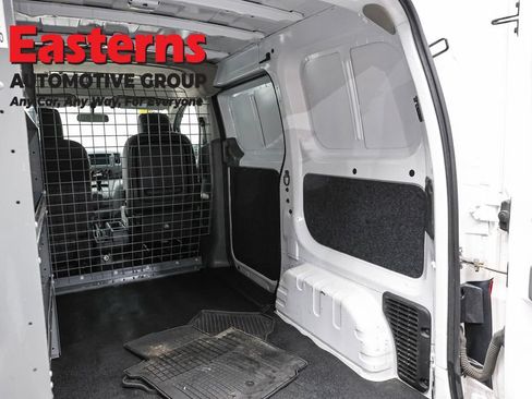 Used 2020 Nissan NV200 SV w/ Back Door Glass Package FWD image 23