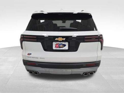New 2026 Chevrolet Traverse LT image 4