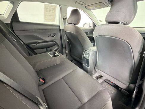 Used 2025 Hyundai Kona SEL FWD image 28