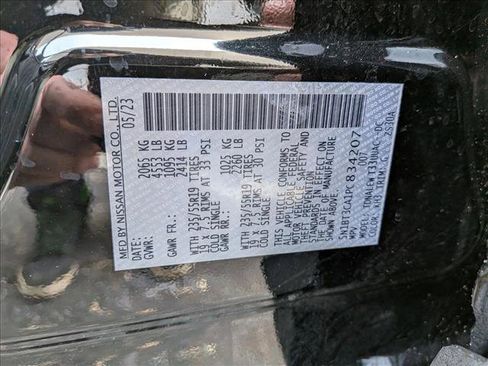 Used 2023 Nissan Rogue SL image 27