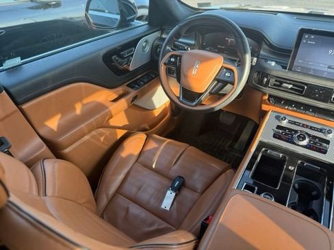 Used 2023 Lincoln Aviator Black Label w/ Dynamic Handling Package AWD/4WD image 8