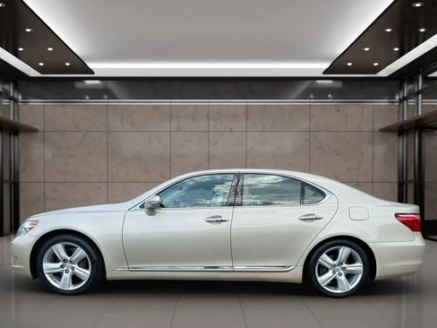Used 2010 Lexus LS 460 image 3