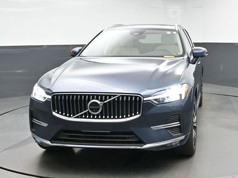Used 2023 Volvo XC60 B5 Plus w/ Protection Package Premier FWD image 3