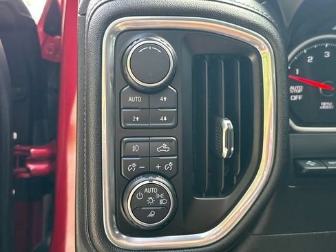 Used 2019 Chevrolet Silverado 1500 High Country w/ Technology Package AWD/4WD image 27