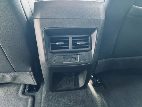 New 2026 GMC Canyon AT4 image 38