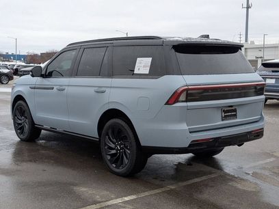 New 2025 Lincoln Navigator Reserve w/ Jet Appearance Package