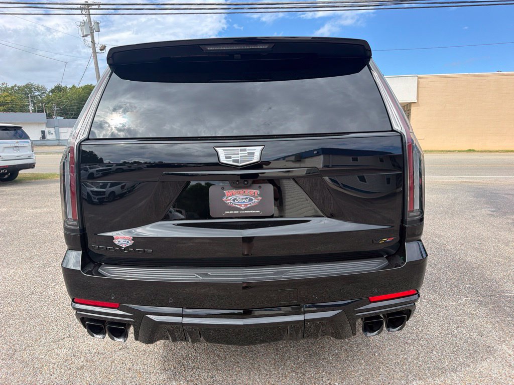 Used 2026 Cadillac Escalade V w/ LPO, ONYX Package AWD/4WD image 6
