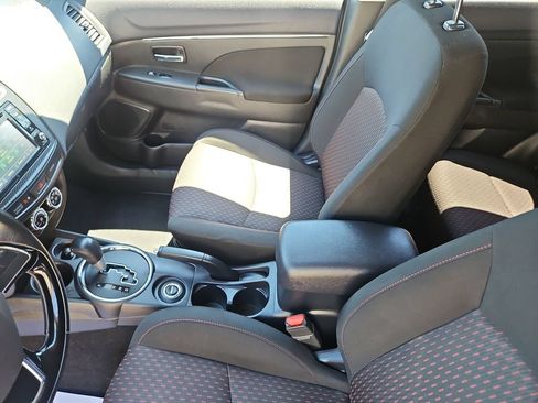 Used 2017 Mitsubishi Outlander Sport SE AWD/4WD image 24