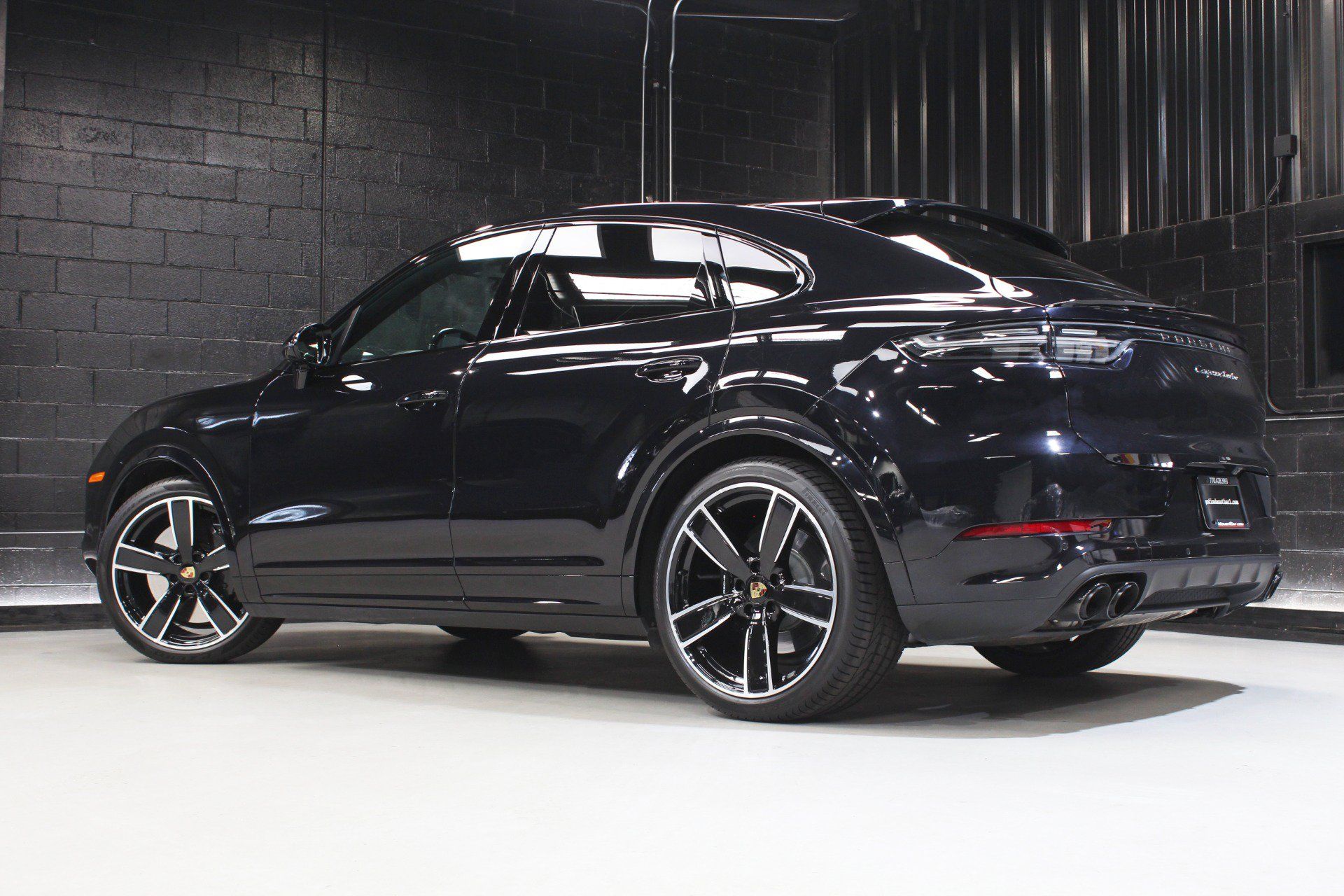 Used 2022 Porsche Cayenne Turbo AWD/4WD image 12