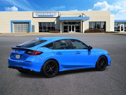 Used 2024 Honda Civic Sport image 3