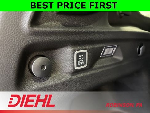 New 2025 Jeep Grand Cherokee L Laredo w/ Luxury Tech Group I image 11