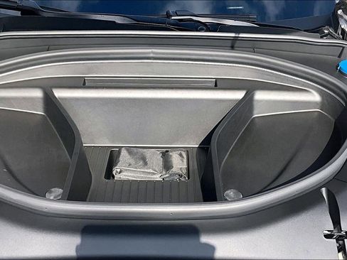 New 2026 Volvo EX90 Plus RWD image 38