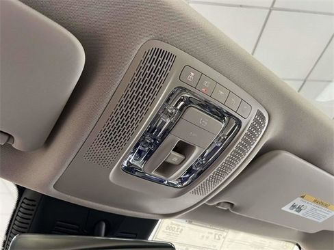 New 2026 Mercedes-Benz GLB 250 4MATIC image 29