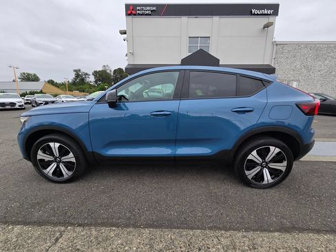 Used 2023 Volvo C40 P8 Recharge Plus AWD/4WD image 9