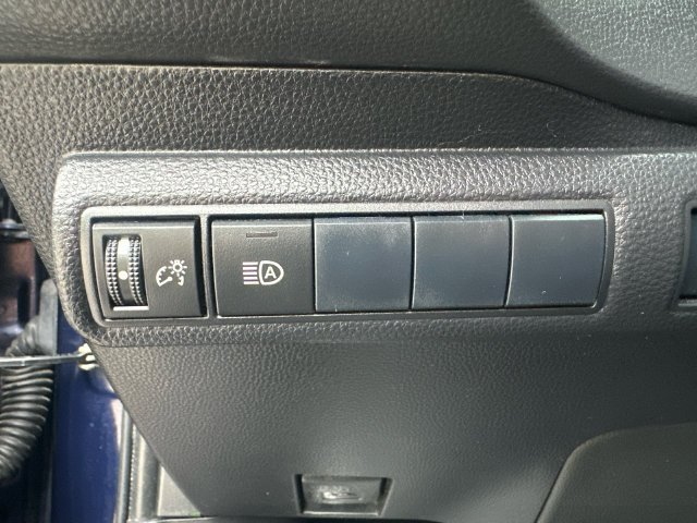 Certified 2020 Toyota Corolla LE w/ Carpet Mat Package (TMS) FWD image 33