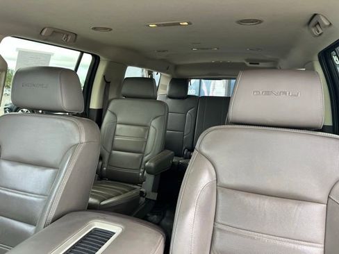 Used 2020 GMC Yukon XL Denali image 31