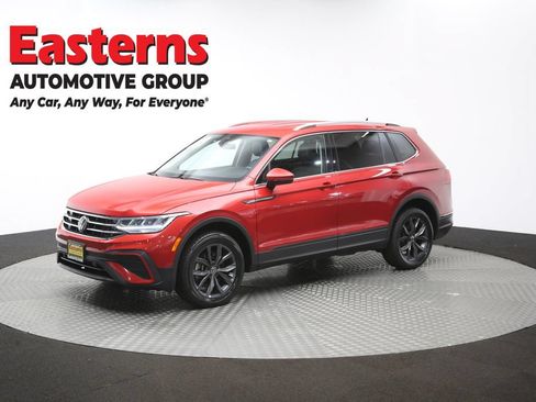 Used 2023 Volkswagen Tiguan SE AWD/4WD image 54
