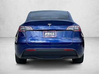 Used 2024 Tesla Model Y Long Range AWD/4WD video 4