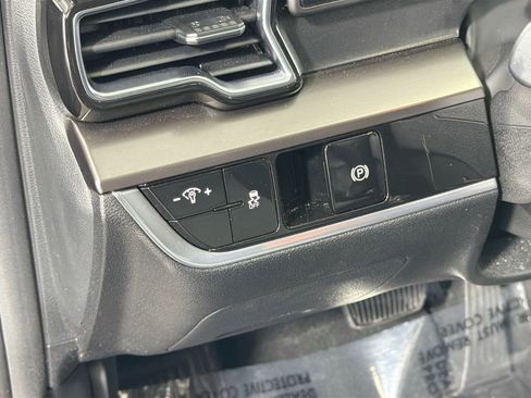 Used 2023 Kia Sportage EX FWD image 13