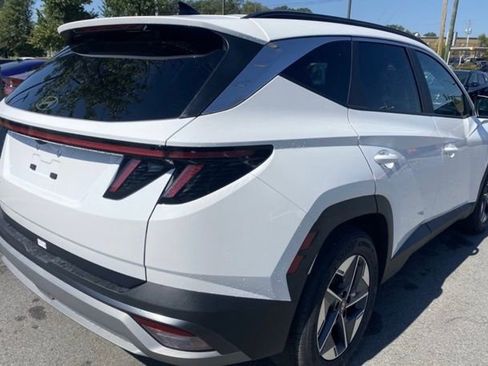 New 2026 Hyundai Tucson SEL FWD image 9