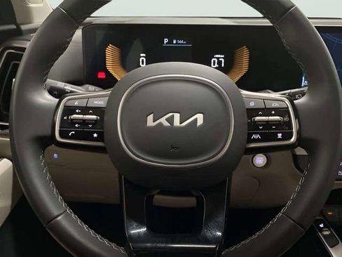 Used 2025 Kia Sorento S AWD/4WD image 39