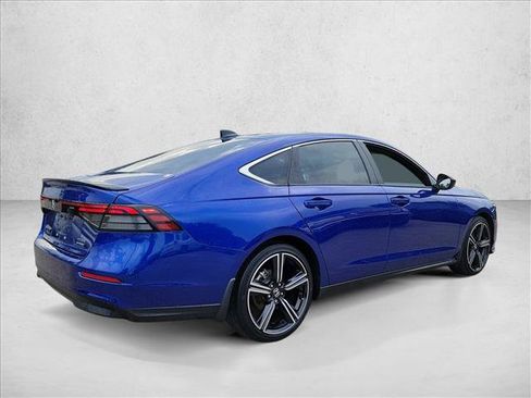 Used 2024 Honda Accord Sport image 5