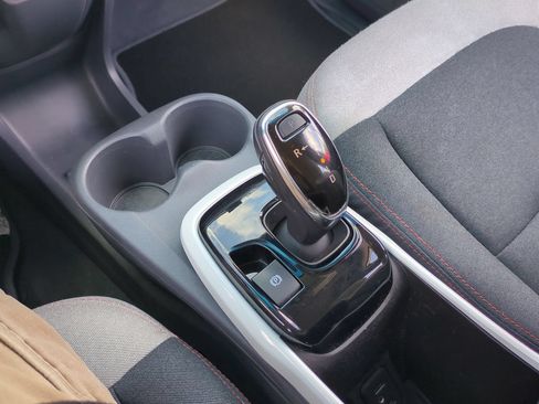 Used 2020 Chevrolet Bolt LT FWD image 15