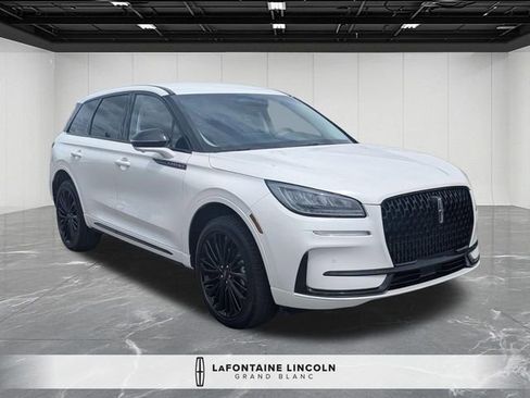 Used 2024 Lincoln Corsair AWD w/ Equipment Group 101A image 7