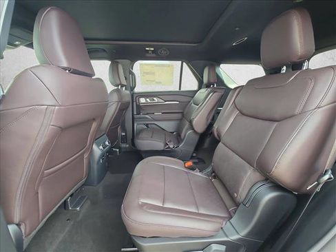 New 2026 Ford Explorer Platinum image 15