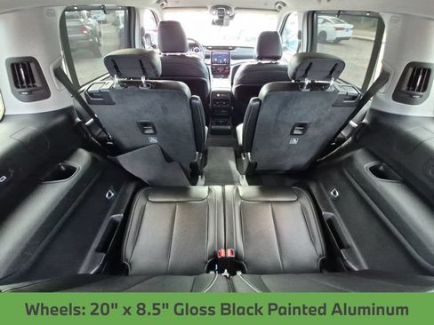 Used 2023 Jeep Grand Cherokee L Limited w/ Luxury Tech Group II RWD image 39
