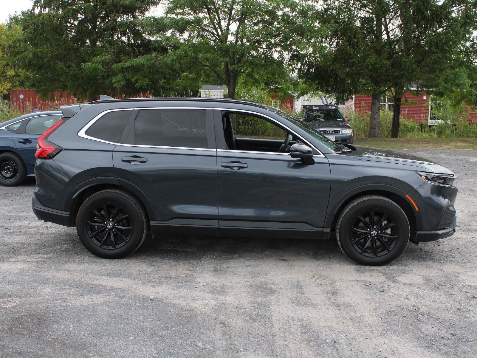 Used 2024 Honda CR-V Sport-L image 4