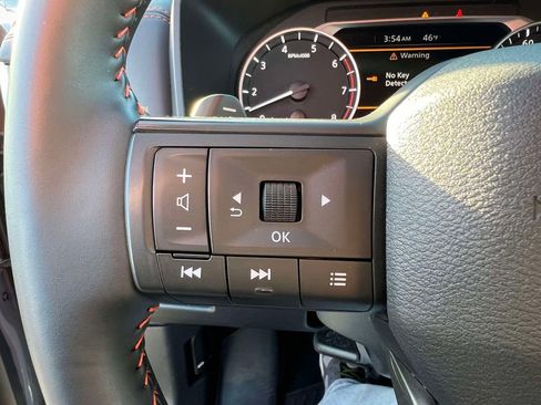 Certified 2025 Nissan Rogue SV image 20